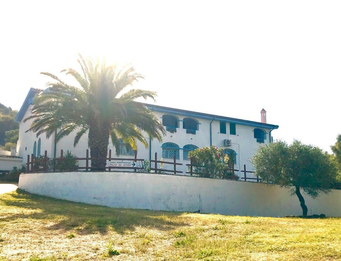 Onifai Palas De Serra المظهر الخارجي الصورة